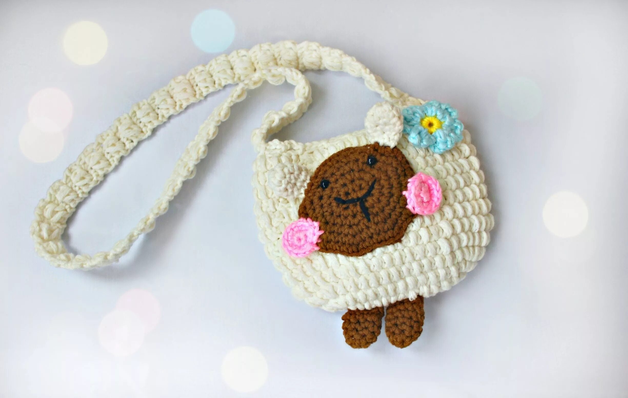 Плюшевая сумочка крючком Сумочка крючком - овечка (часть 1).Crochet bag (part 1) Сумки, связанные крючком