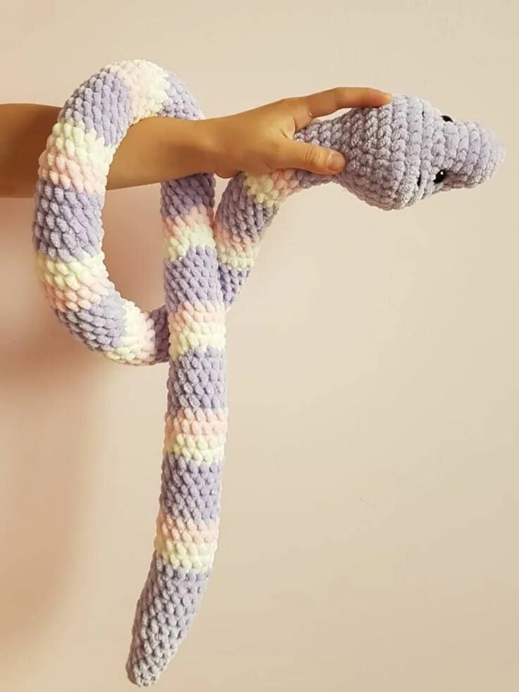 Плюшевая змейка амигуруми крючком схема Amiguroom Toys Crochet amigurumi free, Beginner crochet projects, Crochet amigur