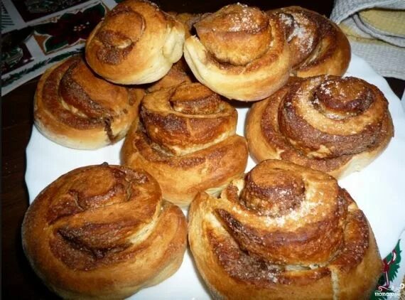 Плюшки домашние рецепт с фото пошагово Сдобные булочки с какао и корицей Food, Breakfast, French toast
