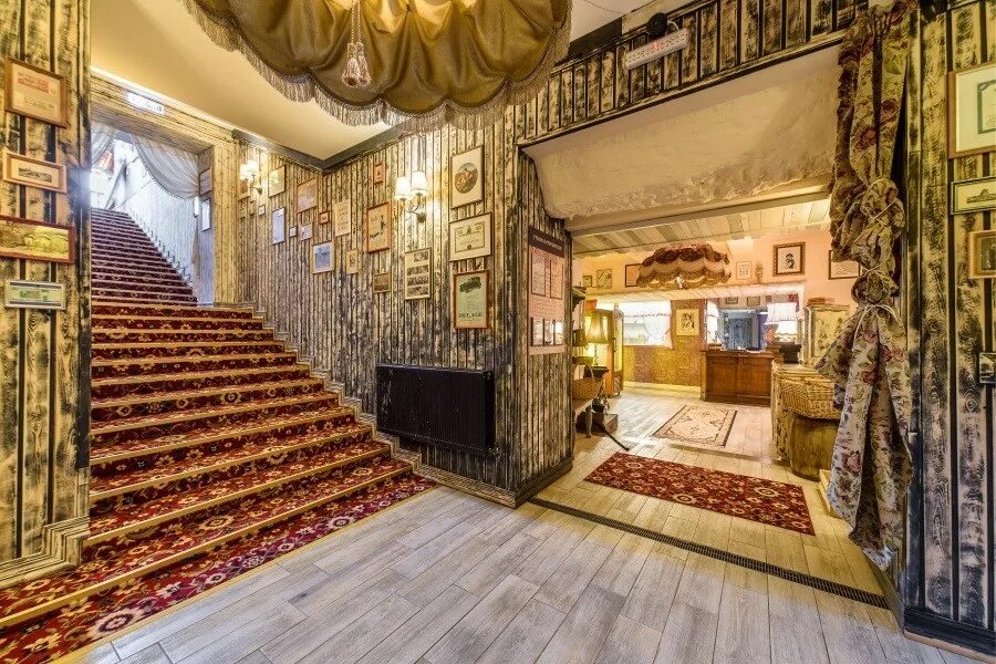 Плюшкин комендантский просп 9 корп 2 фото Новое место: ресторан русской кухни "Плюшкинъ" на площади Василевского