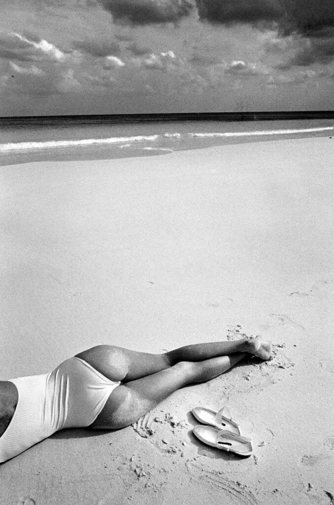 Плюсы черно белого фото photos by Jeanloup Sieff: everyday_i_show - LiveJournal Белая фотография, Черно-
