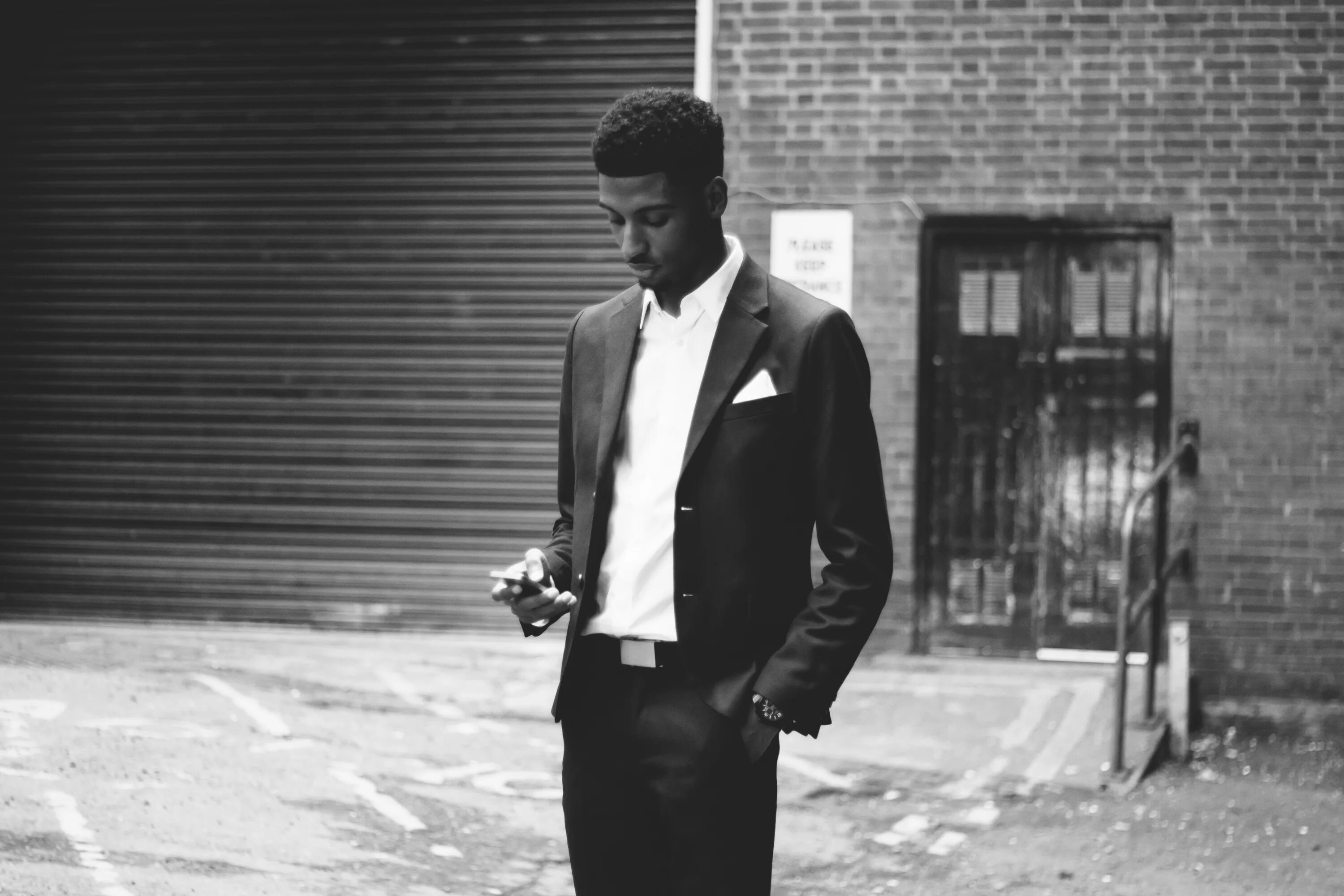 Плюсы черно белого фото Free Images : man, suit, black and white, male, clothing, gentleman, photograph,