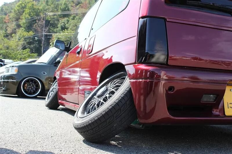Плюсы и минусы тюнинга автомобиля Stance - модная безвкусица - Mazda Mazda 5 (3G), 2 л, 2013 года просто так DRIVE
