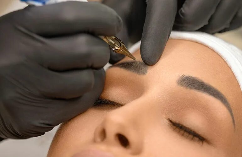 Плюсы татуажа How safe is permanent makeup? Reader's Digest Australia