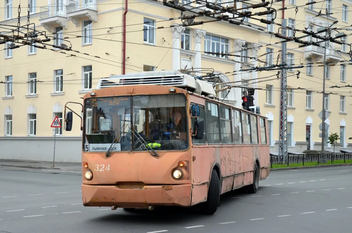 Пмуп городской транспорт московская ул 14 фото Петрозаводск, ВЗТМ-5284 № 324 - Фото - Городской электротранспорт