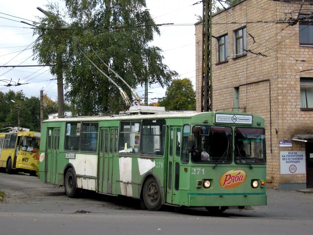 Пмуп городской транспорт московская ул 14 фото Петрозаводск, ЗиУ-682В-013 В0В № 271 - Фото - Городской электротранспорт