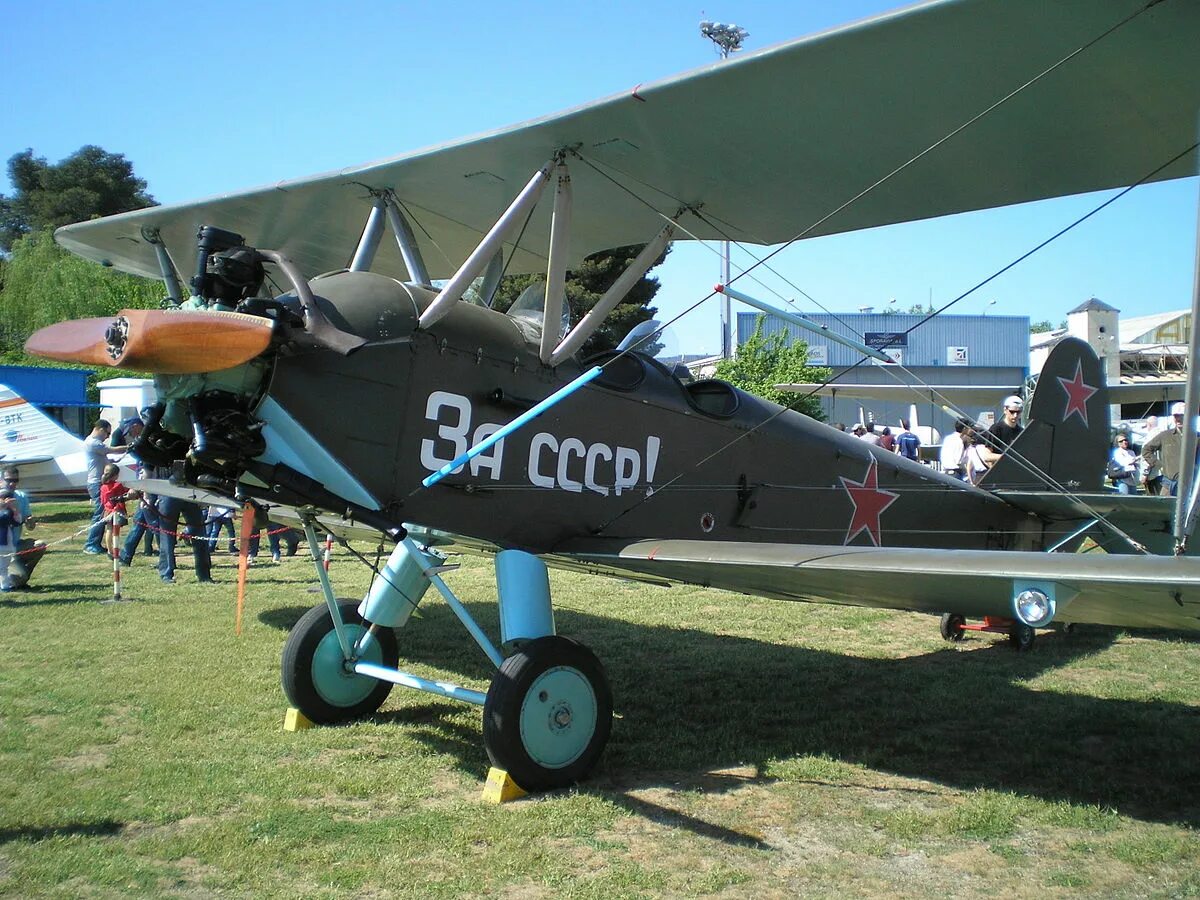 По 2 фото высокого File:Polikarpov Po-2.jpg - Wikimedia Commons