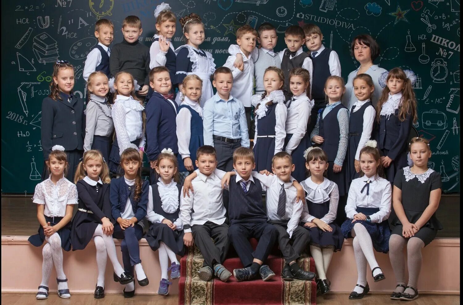 По фото в каком классе Другое в Москве - Фото, видео, аудио: 95 исполнителей со средним рейтингом 4.9 с