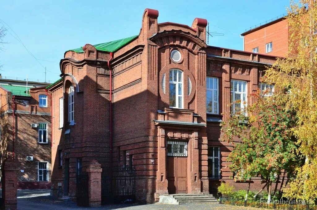 По ул никитина барнаул ул никитина фото Куренкова Л. Среда Барнаула: городская амбулаторная лечебница и библиотека - Сиб