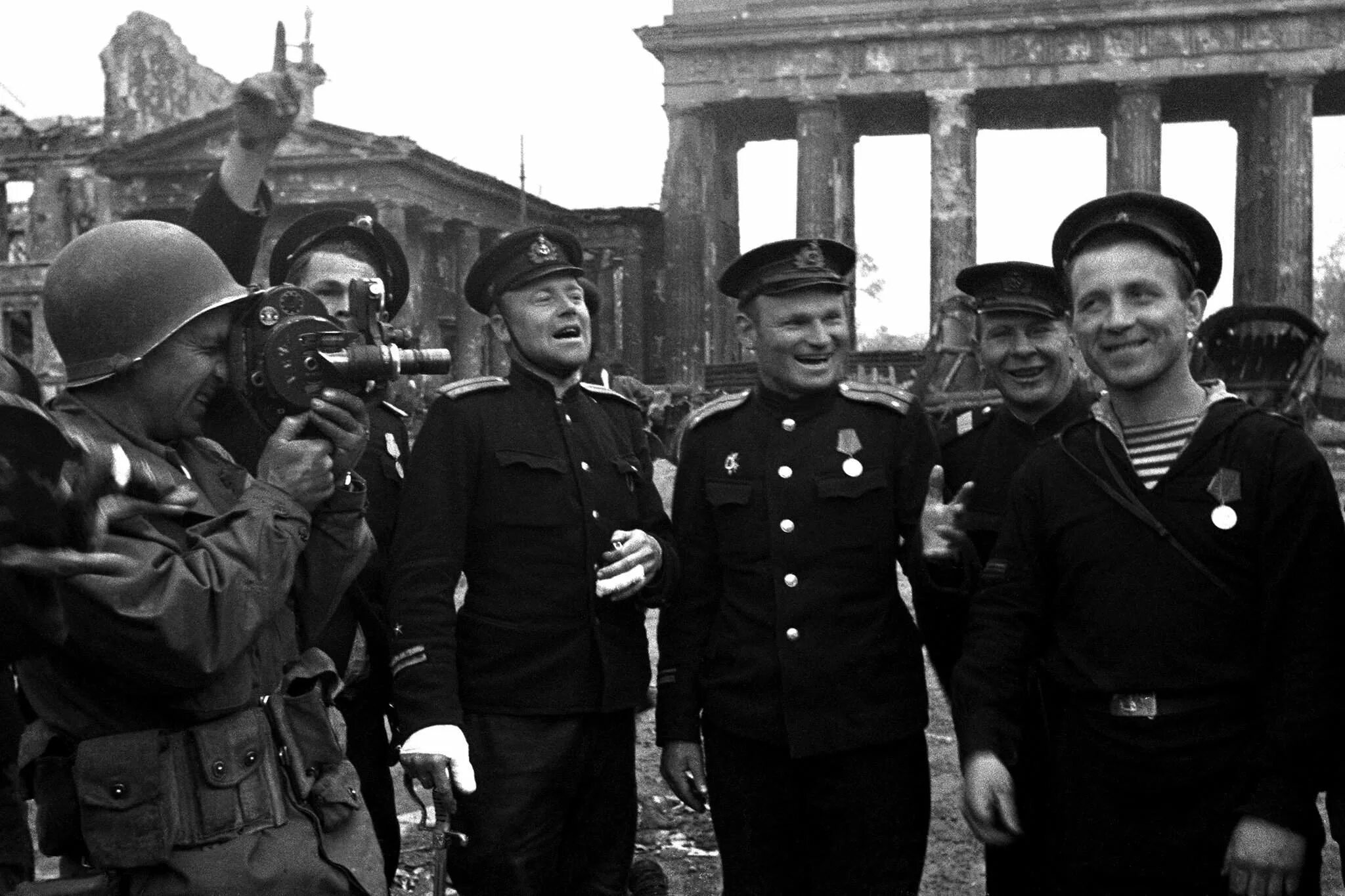 Победа 1941 1945 фото Траектория победы: последние часы перед падением Берлина Фотогалереи Известия