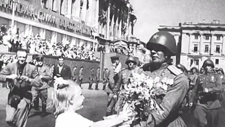 Победа 1945 год фото В честь дня победы, моя внучка Полина.