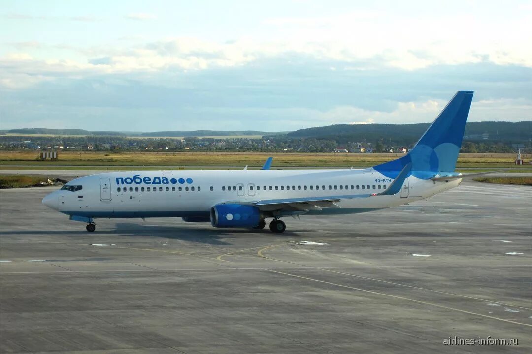 Победа 737 800 фото Боинг-737-800 VQ-BTH авиакомпании "Победа" в аэропорту Екатеринбурга
