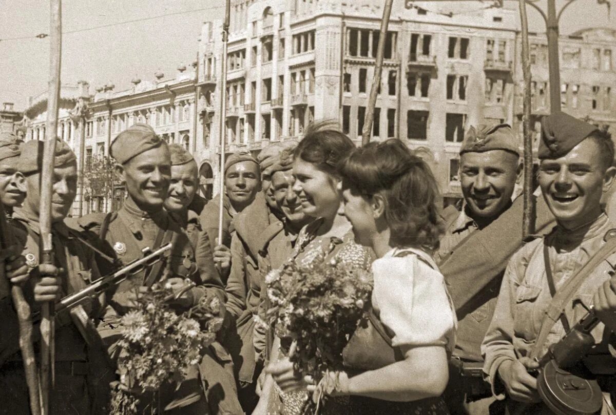 Победа фото войны 1945 Коренной перелом в войне. Победа Красной Армии в Курской битве МуZей Победы Дзен