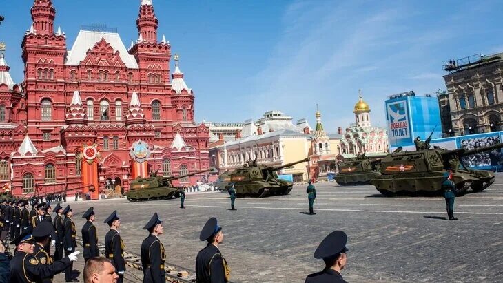 Победа красная площадь фото Красную площадь начали готовить к проведению Парада Победы. #Подслушано #Дегунин