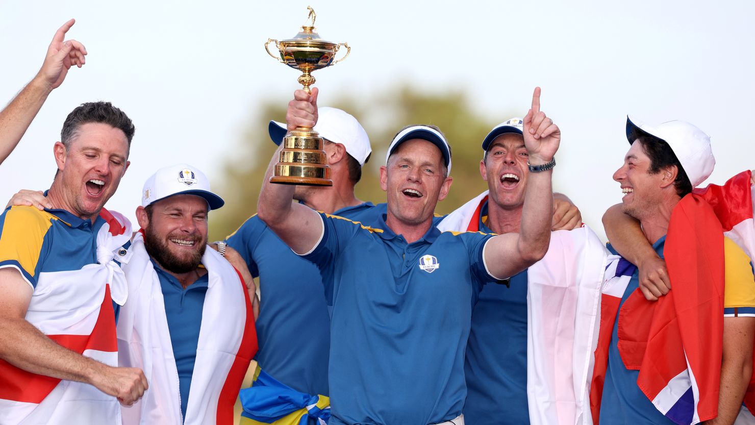 Победа мир фото Ryder Cup: Europe holds off late USA comeback to regain Cup CNN