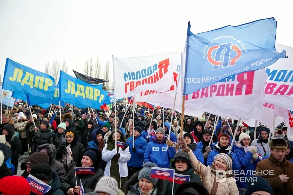 Победа реальные фото К Дню защитника Отечества: праздничный концерт в парке Победы - Реальное время