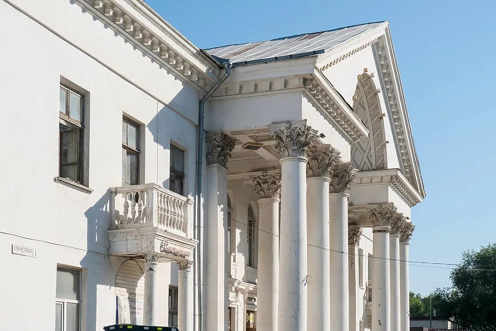 Победа волгоград центр фото В Волгограде идет реконструкция кинотеатра "Победа": фото с места работ