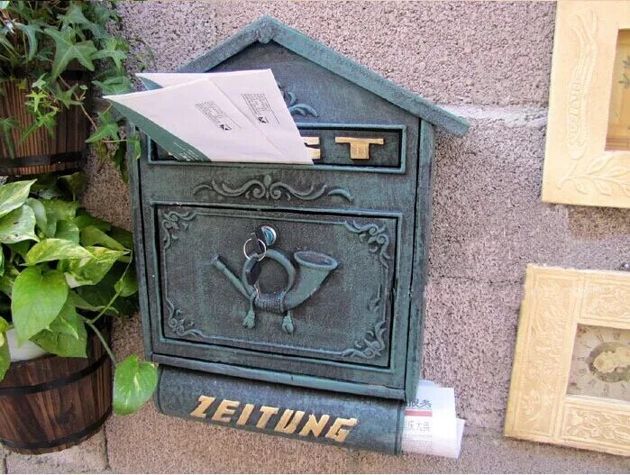 Почтовые ящики для частного дома красивые фото Dark Green Large Cast Iron Wall Mailbox With Newspaper Zeitung Holder Mail Lette