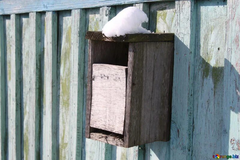 Почтовый ящик на заборе фото Rural mailbox from tree on the fence. free image - № 694