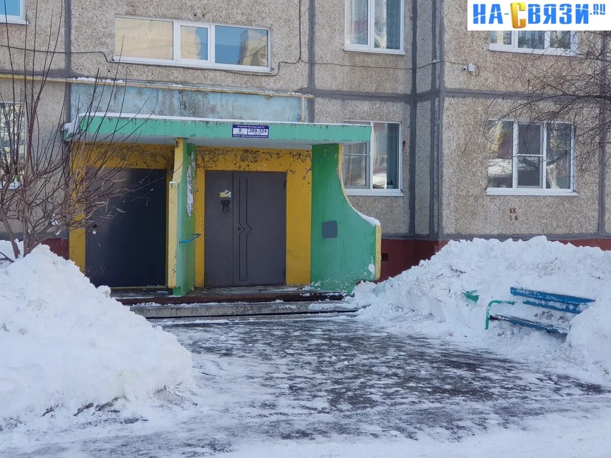 Под 12 фото Подъезд 9 в доме по Эгерский бульвар 41