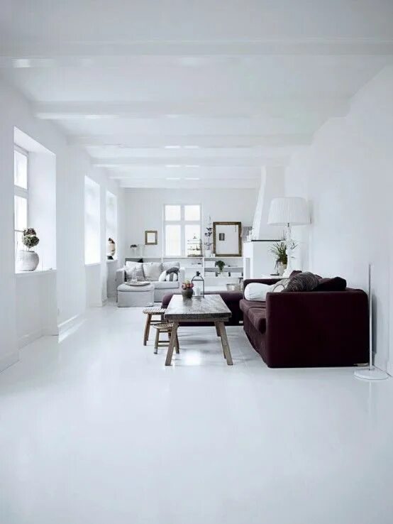 Под белые пол в интерьере Modern & old White house interior, White interior design, House interior