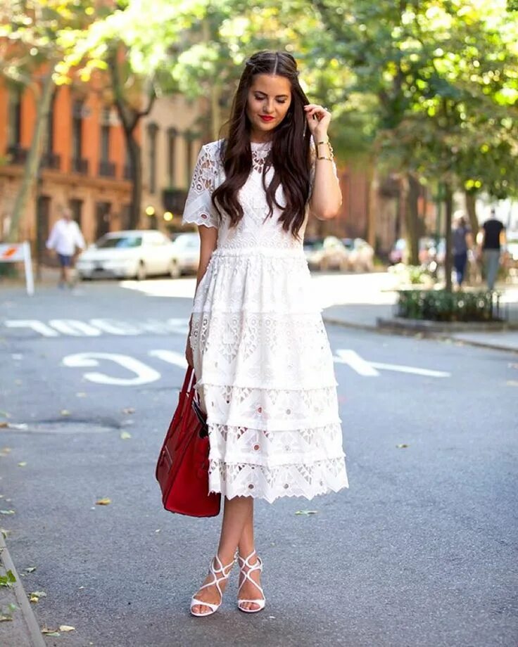 Под белым платьем фото One of my favorite looks I wore from #nyfw! I'm giving a behind the scenes look 