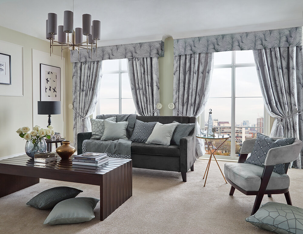 Под что выбирают шторы в интерьере гостиной Corona.ru, curtains, curtain rods, Moscow, Malaya Semyonovskaya Street, 30с1 - Y