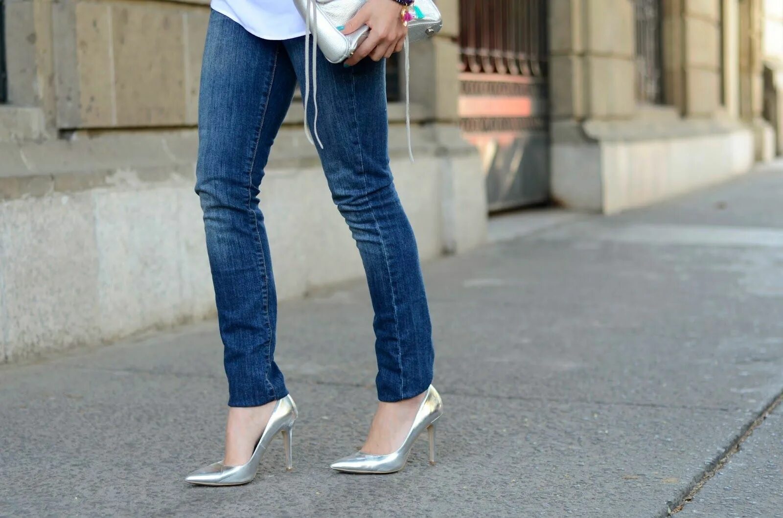 Под джинсами фото In love: stilettos shoes! celeste ascensao compartir en facebook Zapatos, Moda p