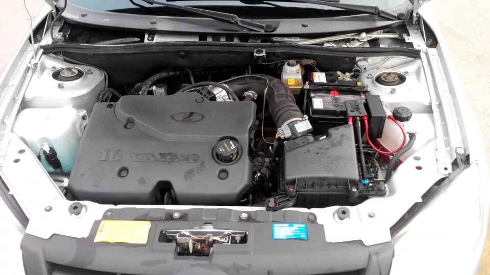 Под капотом лады гранты фото Чистота под капотом - Lada Гранта, 1,6 л, 2012 года тюнинг DRIVE2