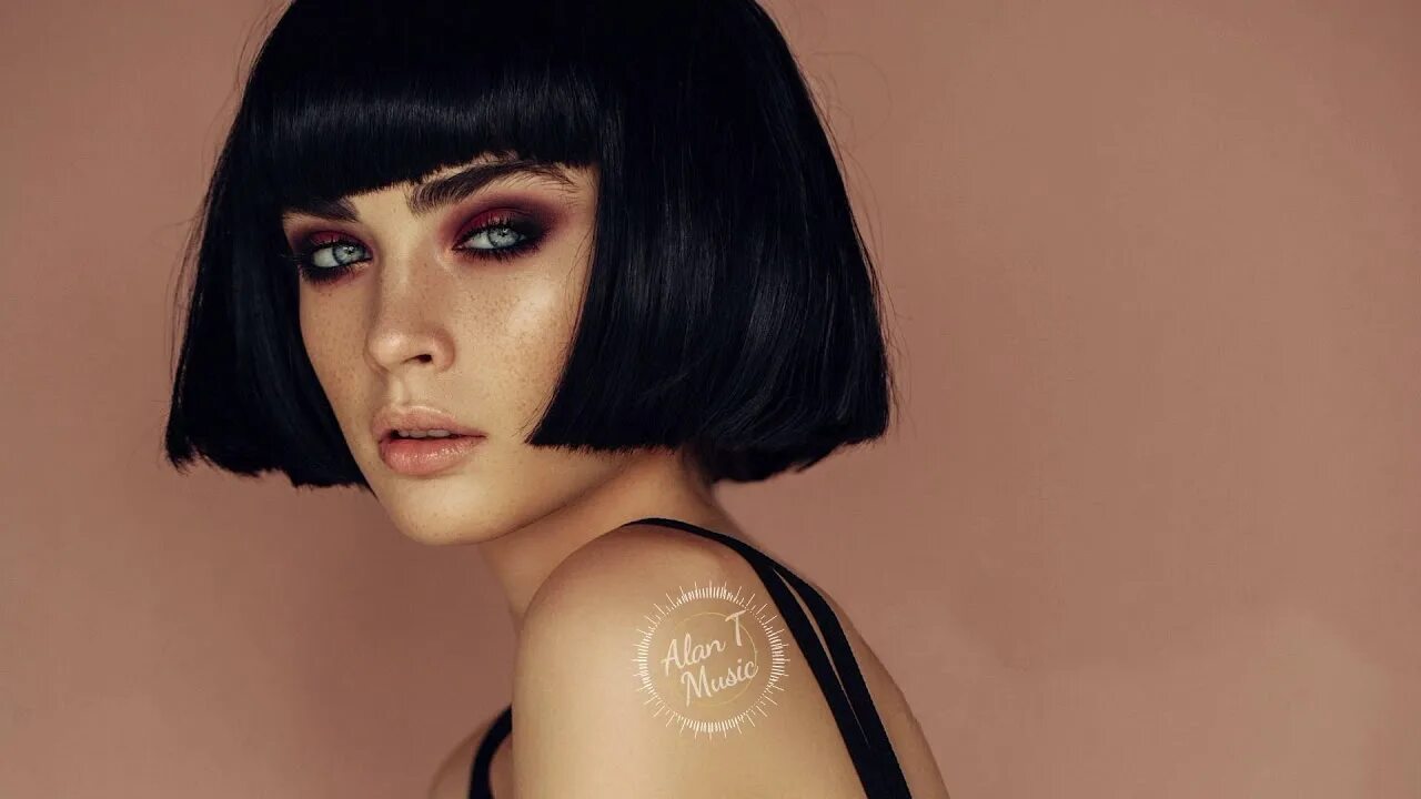 Под каре фото Emma Péters - Clandestina (Tommy Driker Tropical Remix) - YouTube