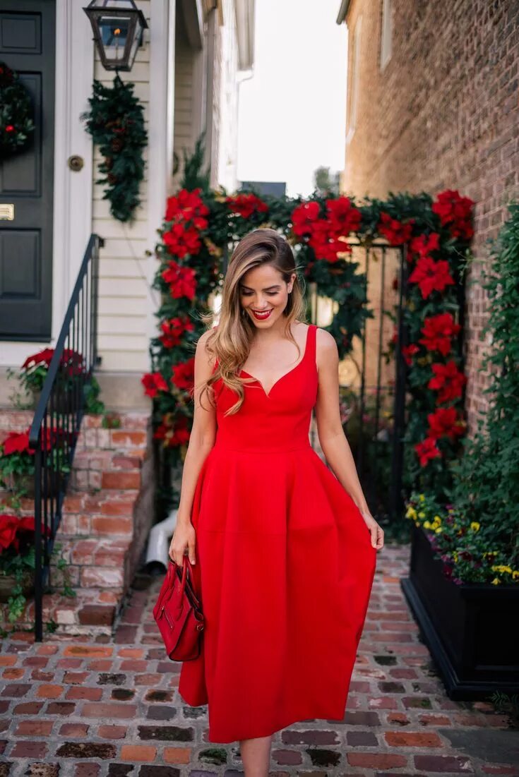 Под красным платьем фото A Stylish Lady in Red: Gal Meets Glam in Atlanta!