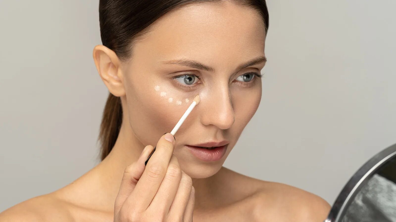 Под макияж что лучше наносить Will Your Concealer Also Work As An Eyeshadow Primer?