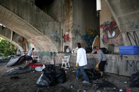 Под мостом реальная история фото homelessbridge - BelchSpeak