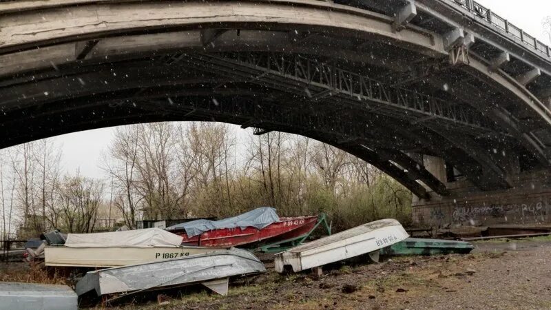 Под мостом реальная история фото Под мостом
