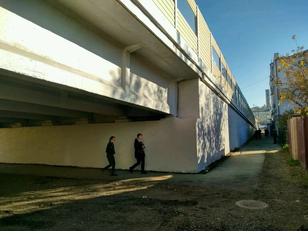Под мостом сериал реальные фото Под Беляевским путепроводом в Смоленске станет светлее - SmolNarod.ru