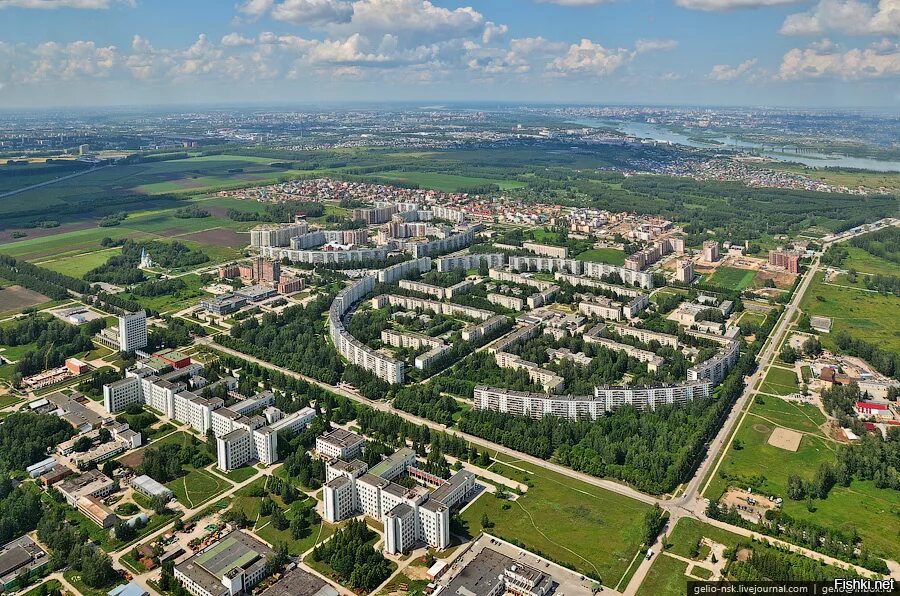 Под новосибирском фото Круглый город в метеоритном кратере