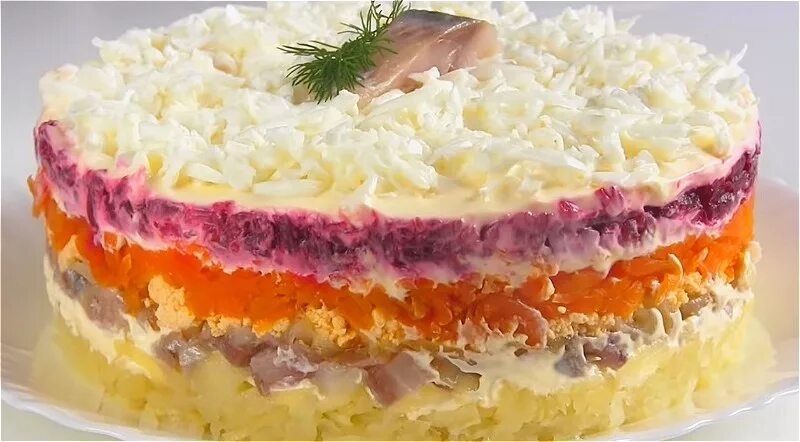 Под шубой слои фото Слои селедки под шубой последовательность с яйцами фото - Тоши Суши