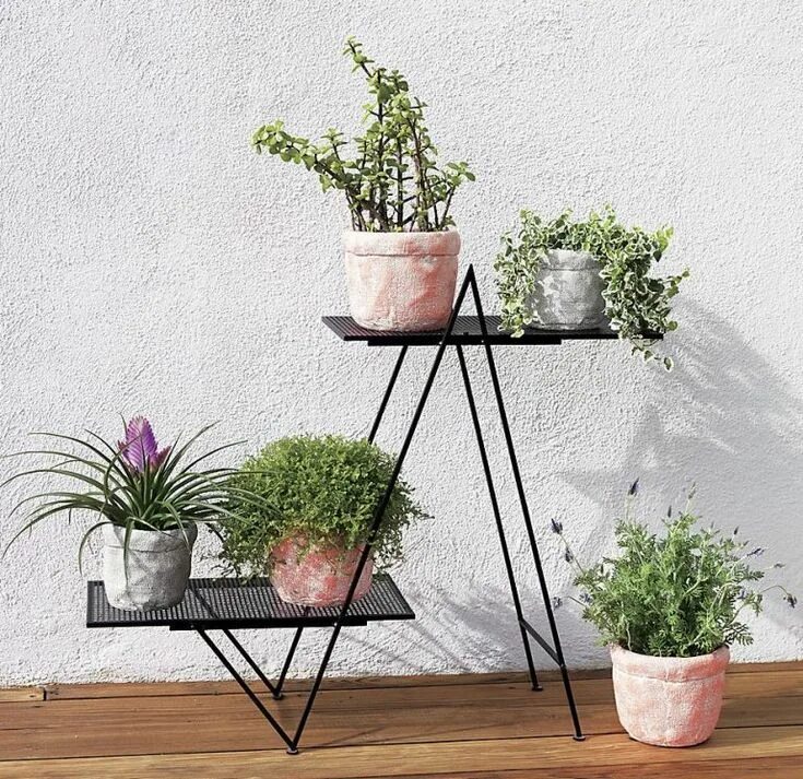 Под цветы в стиле лофт 35 Captivating DIY Plant Stand Ideas You Must Try Pot de fleur interieur, Suppor