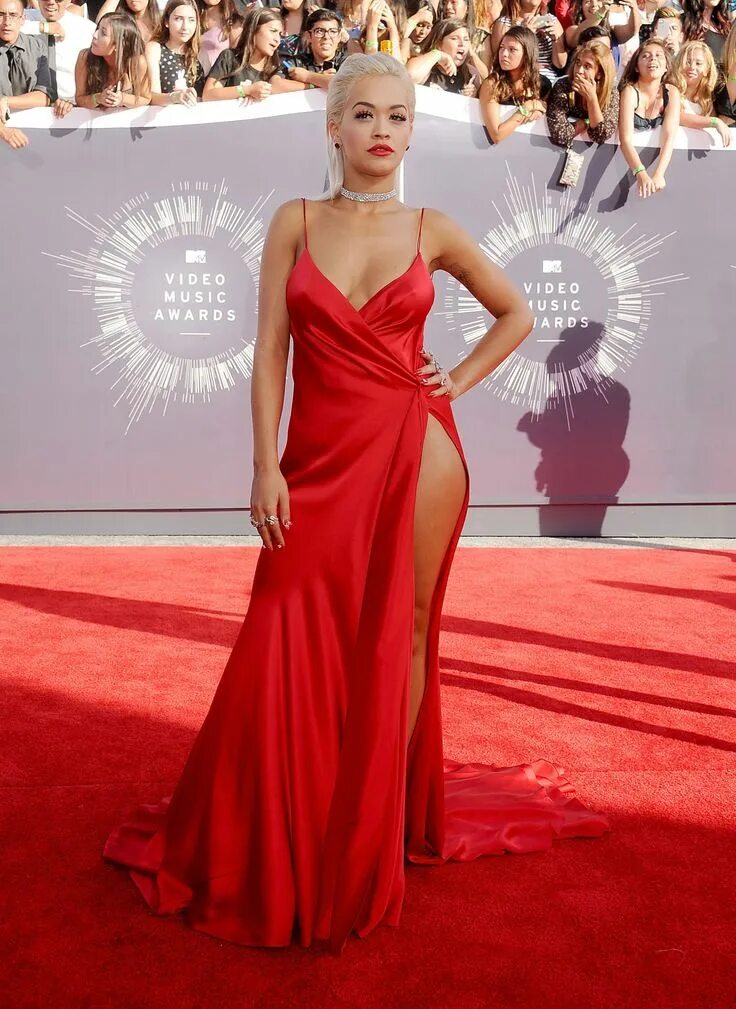 Под вечерним платьем фото Demi Lovato, Beyonce, And More Are Best Dressed At The 2014 VMAs Celebrity dress