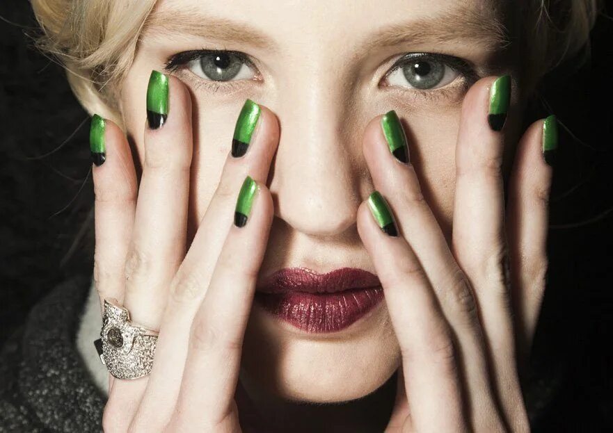 Под зеленое фото Get Inspired by the Nail Trends From the Fall 2014 Runways Spring nail art, Wint