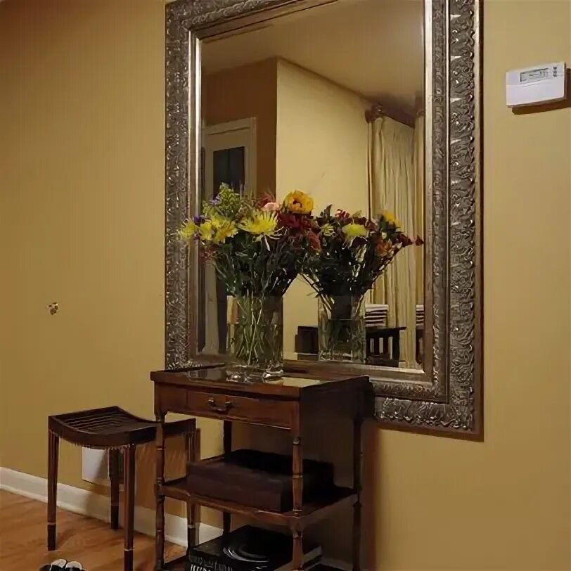 Под зеркалом в прихожей фото Sherwin Williams Mannered Gold SW6130 Paint Color