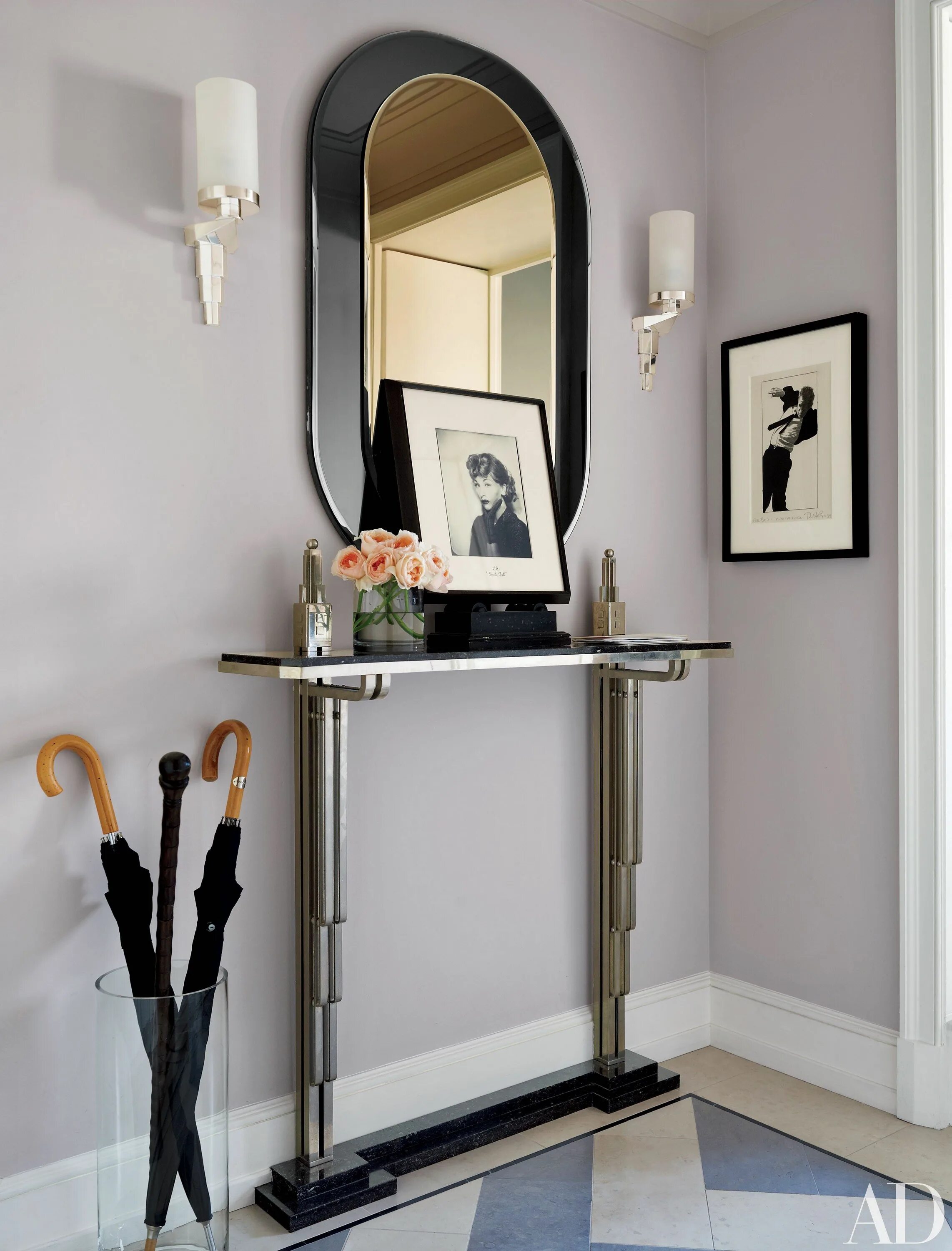 Под зеркалом в прихожей фото Here’s How to Add Art Deco Design to Your Space Interior deco, Deco furniture, A