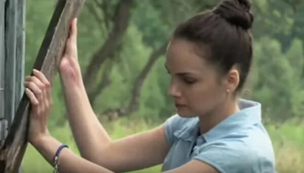 Под знаком луны актеры фото Под знаком Луны (2015): фото, кадры и постеры из сериала - Вокруг ТВ.
