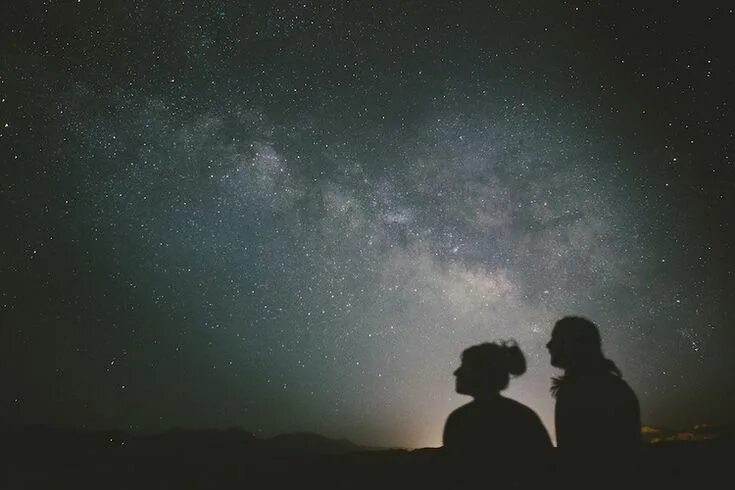 Под звездным небом фото I went to a psychological astrologer for a reading—here's what happened - Well+G