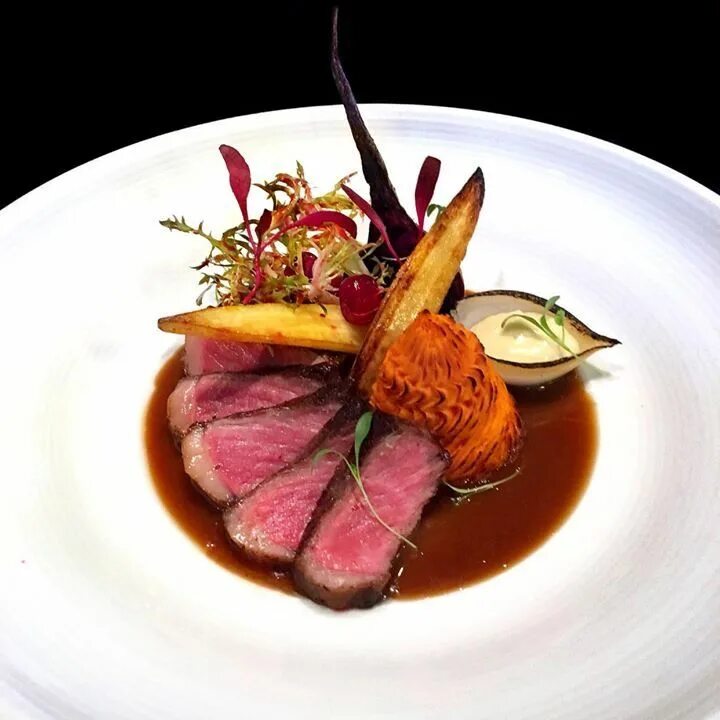Подача блюд в ресторане фото Pin on Présentation Des Plats Food presentation plates, Bistro food, Food presen