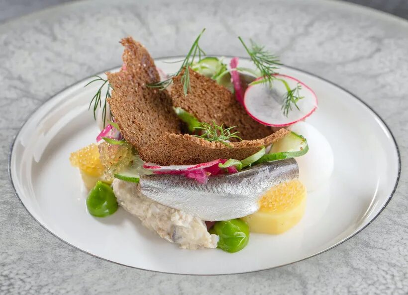 Подача форшмака в ресторане фото Moscow - Savva Restaurant - Forshmak Food Perestroika
