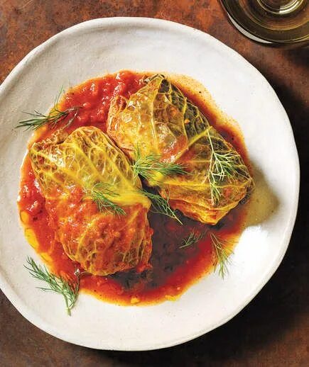 Подача голубцов в ресторане фото Slow-Cooker Pork-Stuffed Cabbage Get the recipe for Slow-Cooker Pork-Stuffed Cab