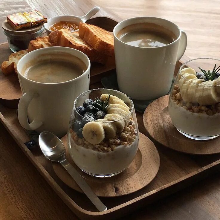 Подача кофе фото Instagram Healty food, Cafe food, Yummy food