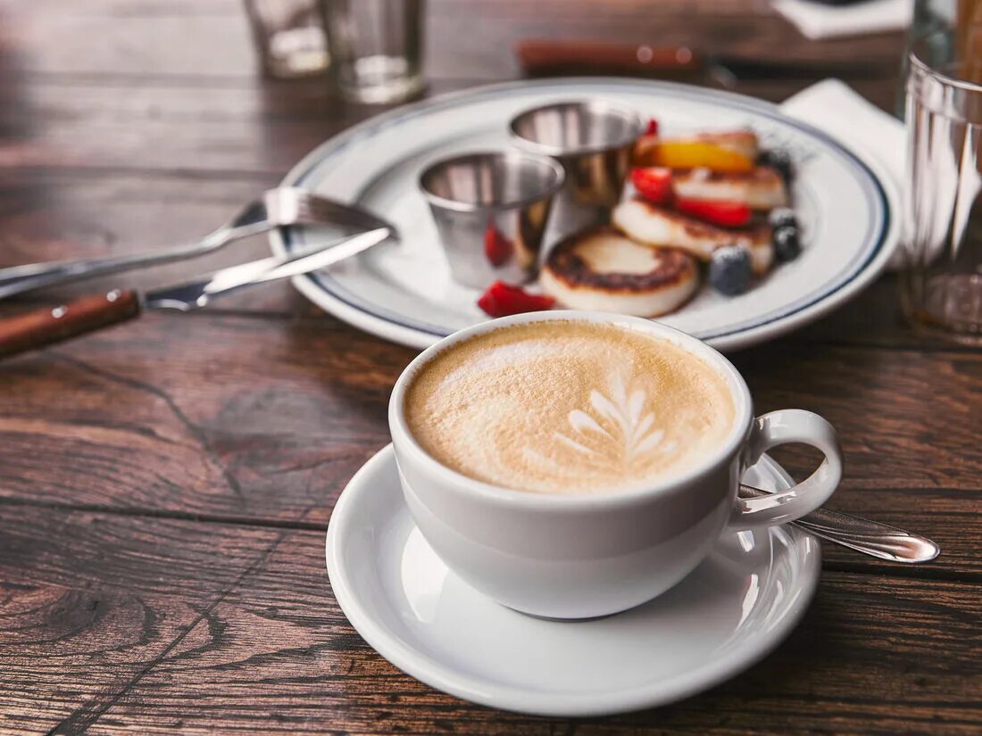 Подача кофе фото Coffee Murrr - заказать доставку от 30 минут в Санкт-Петербурге