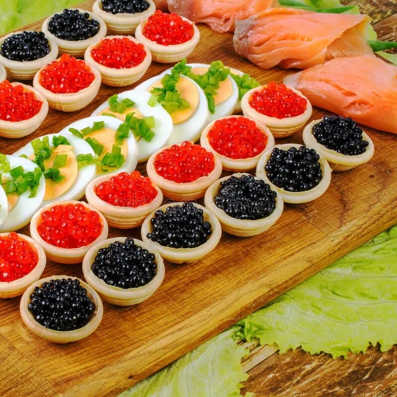 Подача красной икры на праздничный стол фото 35,804 Salmon Lettuce Stock Photos - Free & Royalty-Free Stock Photos from Dream
